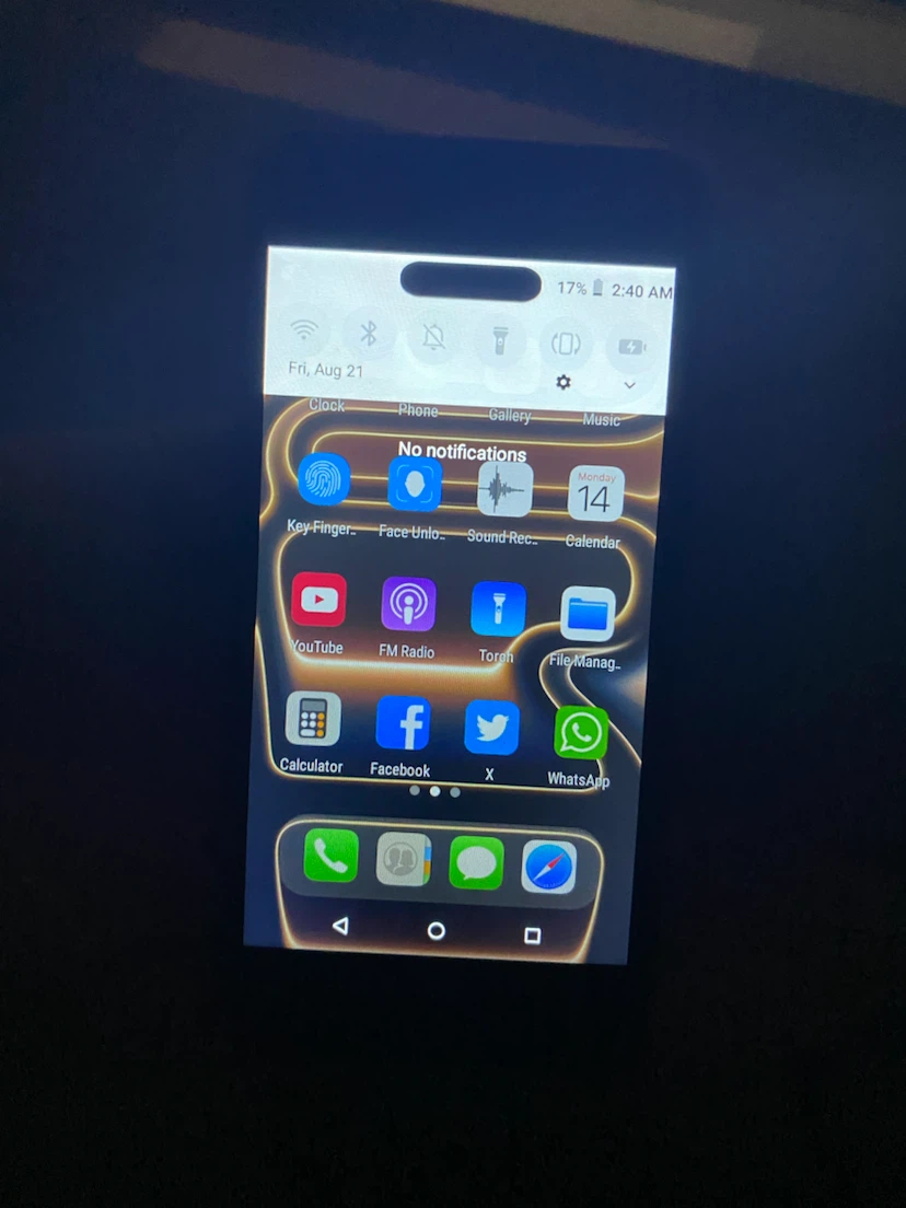 Orange Android Phone. - photo 3