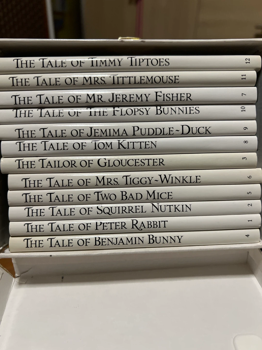 Beatrix Potter Peter Rabbit 12 Book Collection in Carry Case - photo 2