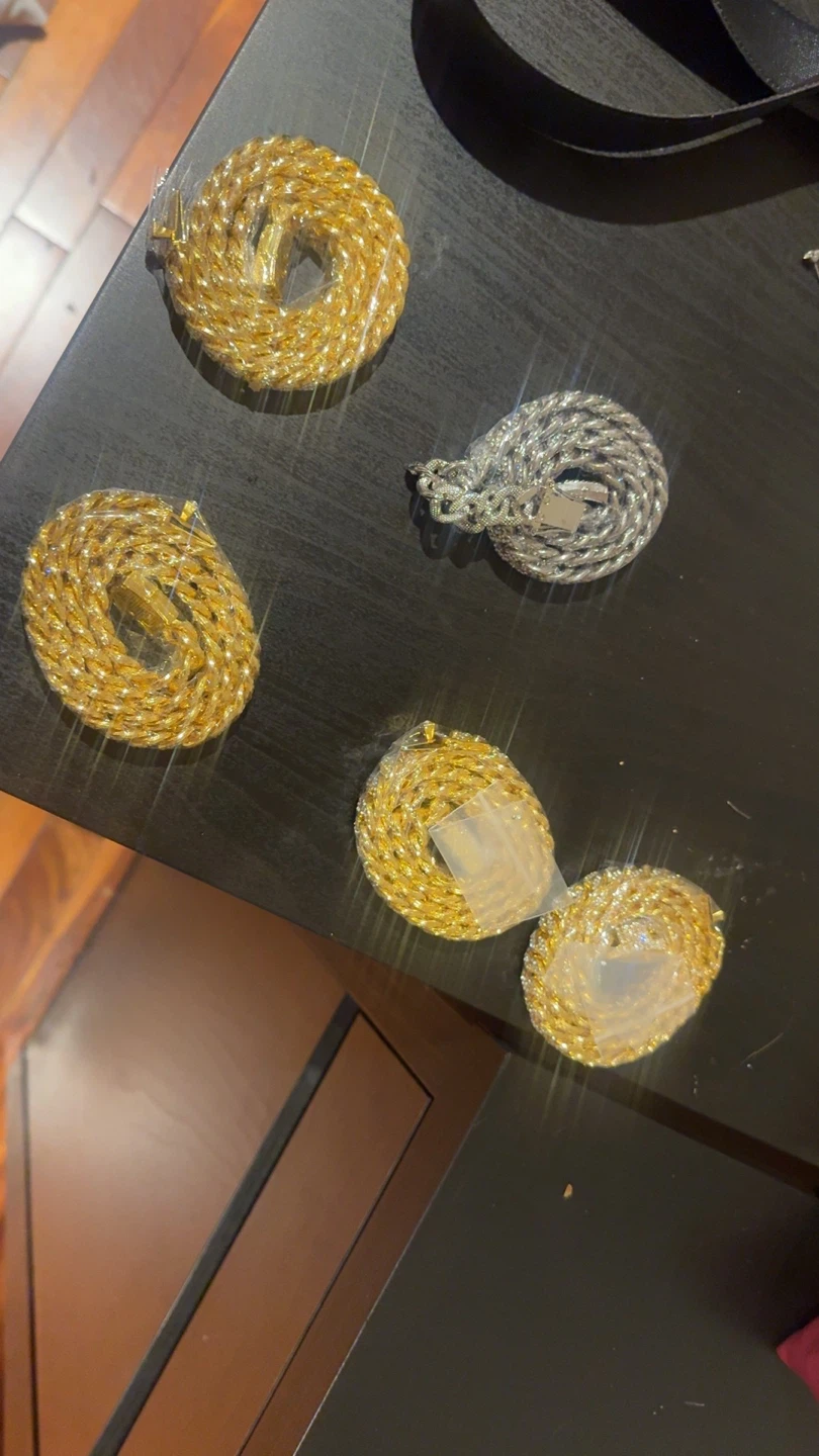ICED OUT CHAINS - photo 2