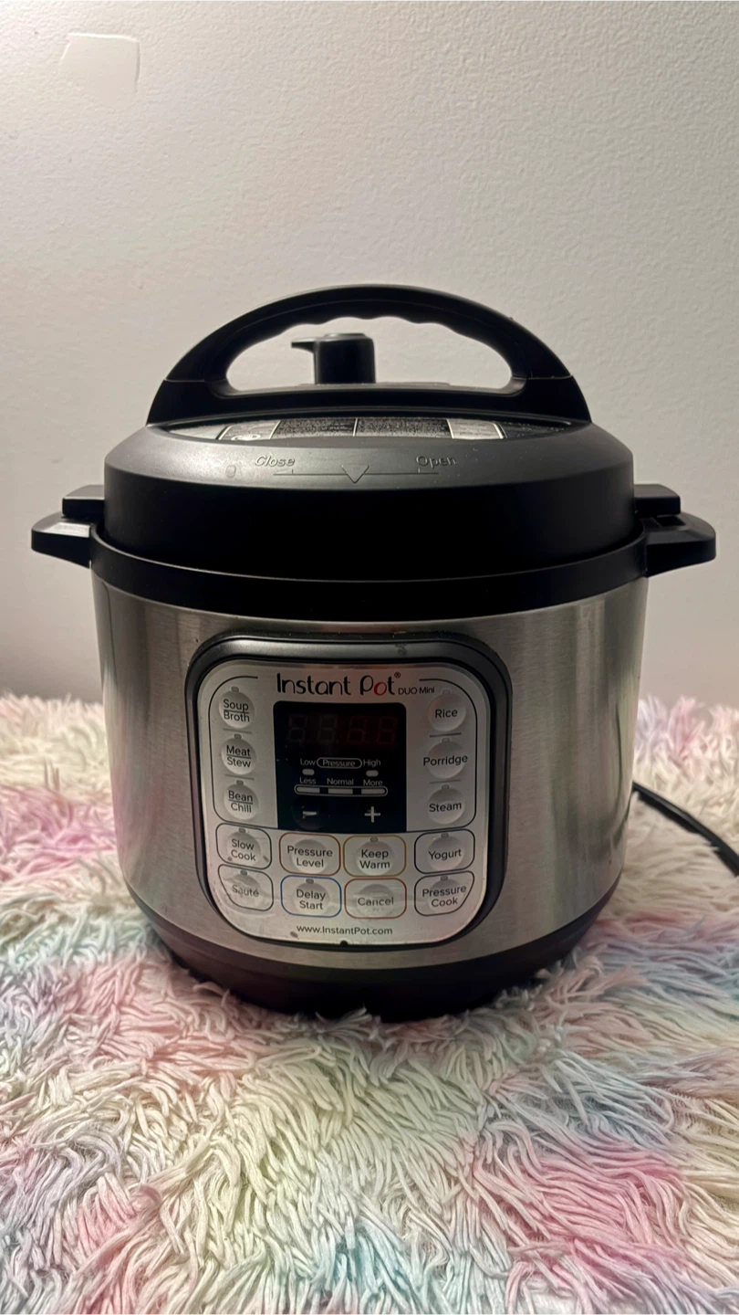 Instant Pot Duo Mini 7-in-1 Electric Pressure Cooker