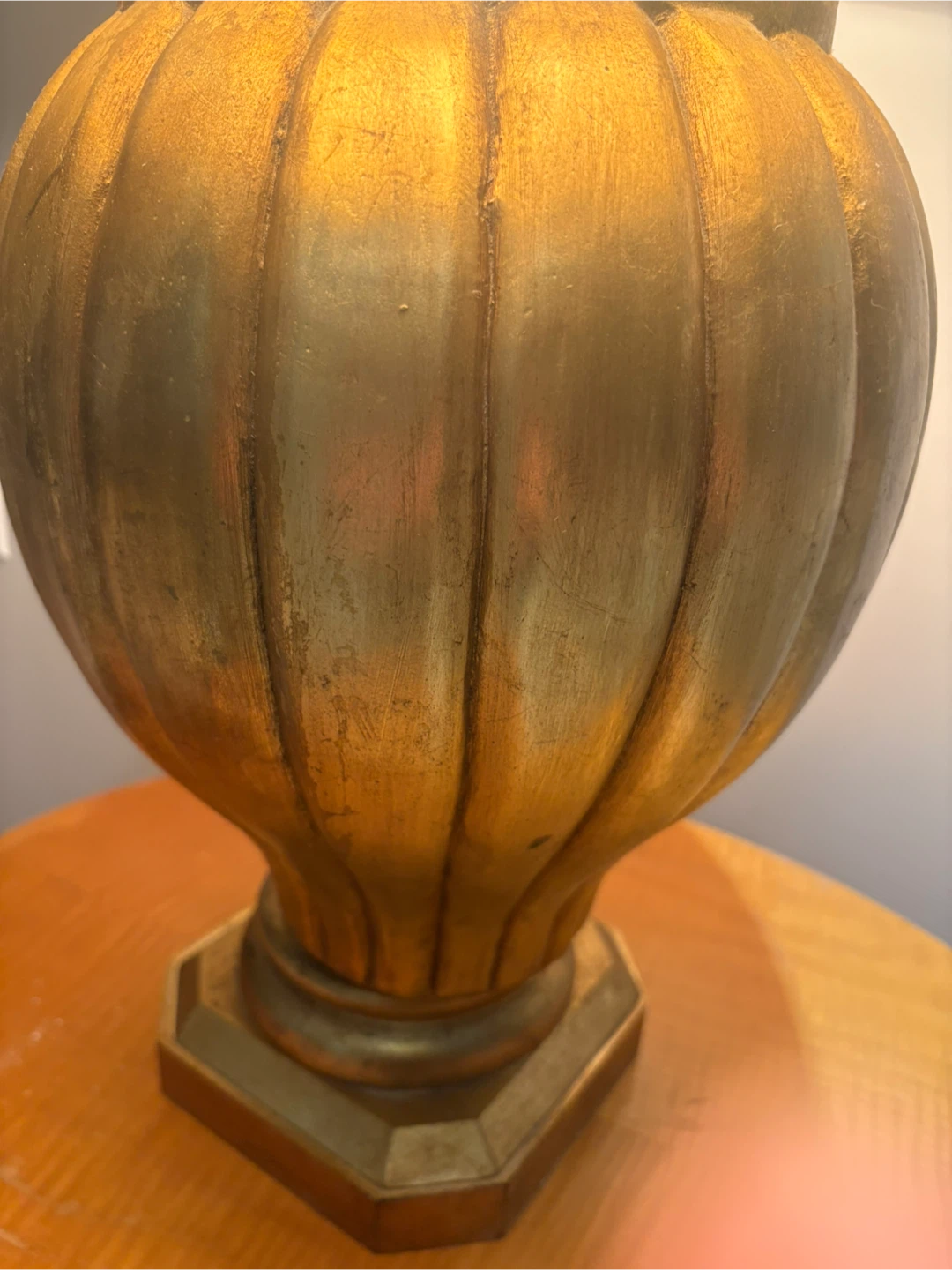 2 Large Vintage Gold Carved Wood Table Lamp – Hotel Style - photo 3