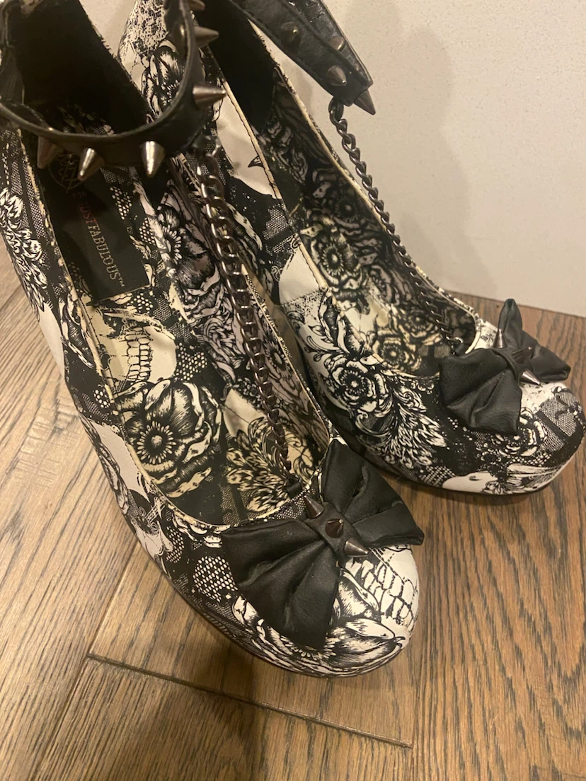 JustFab Black and White Skull Print Spiked Chain Heels 10 - photo 4