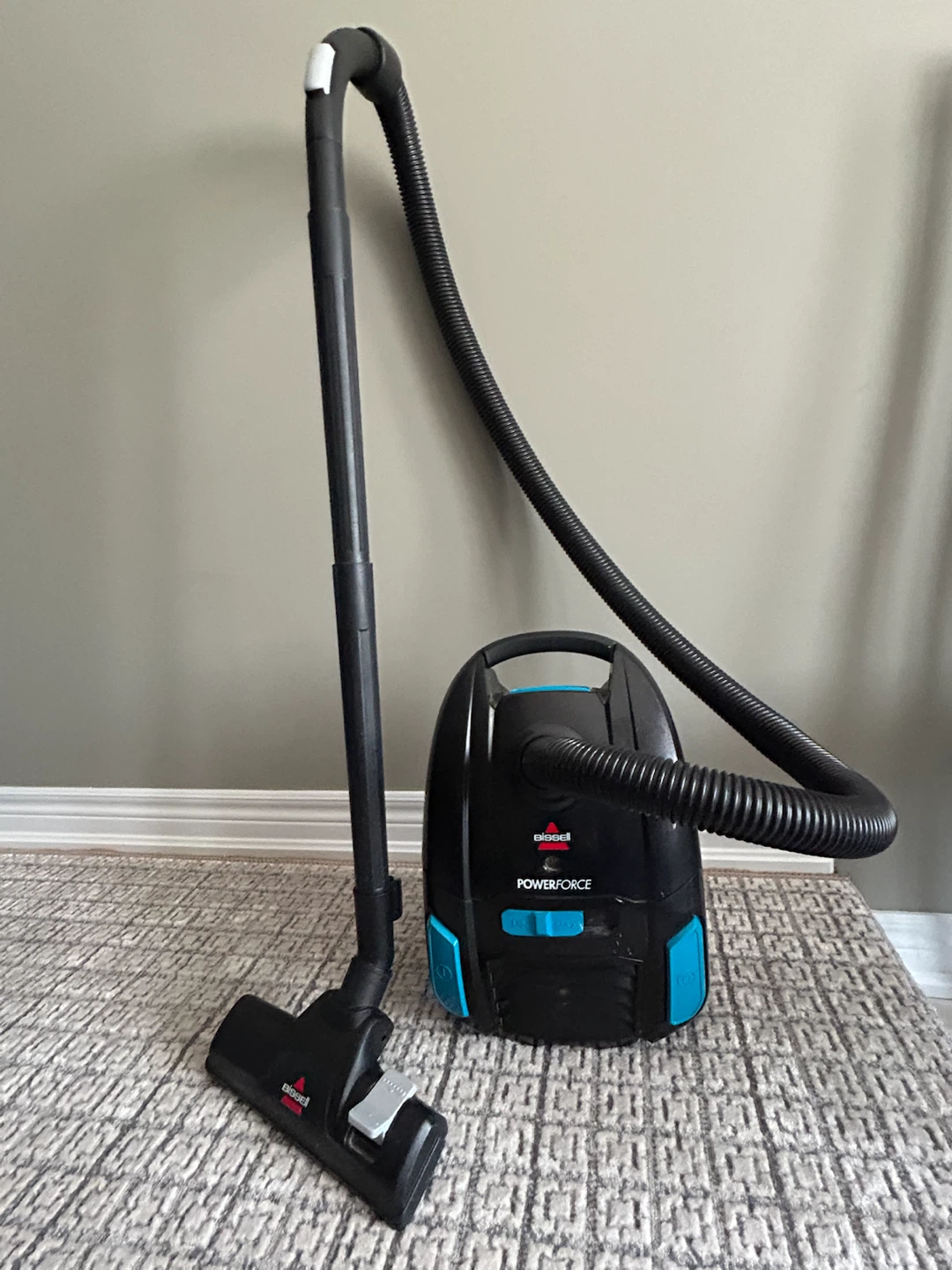 Vacuum - photo 2