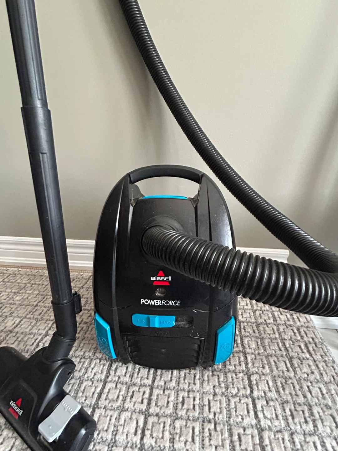 Vacuum - photo 3