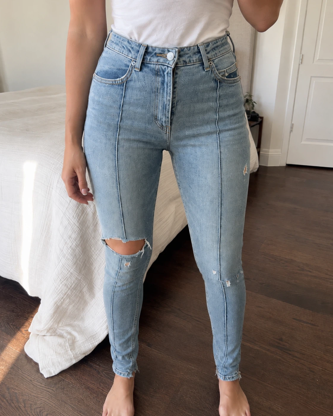 Levi's Women's Light Wash Jeans vintage high rise - photo 4