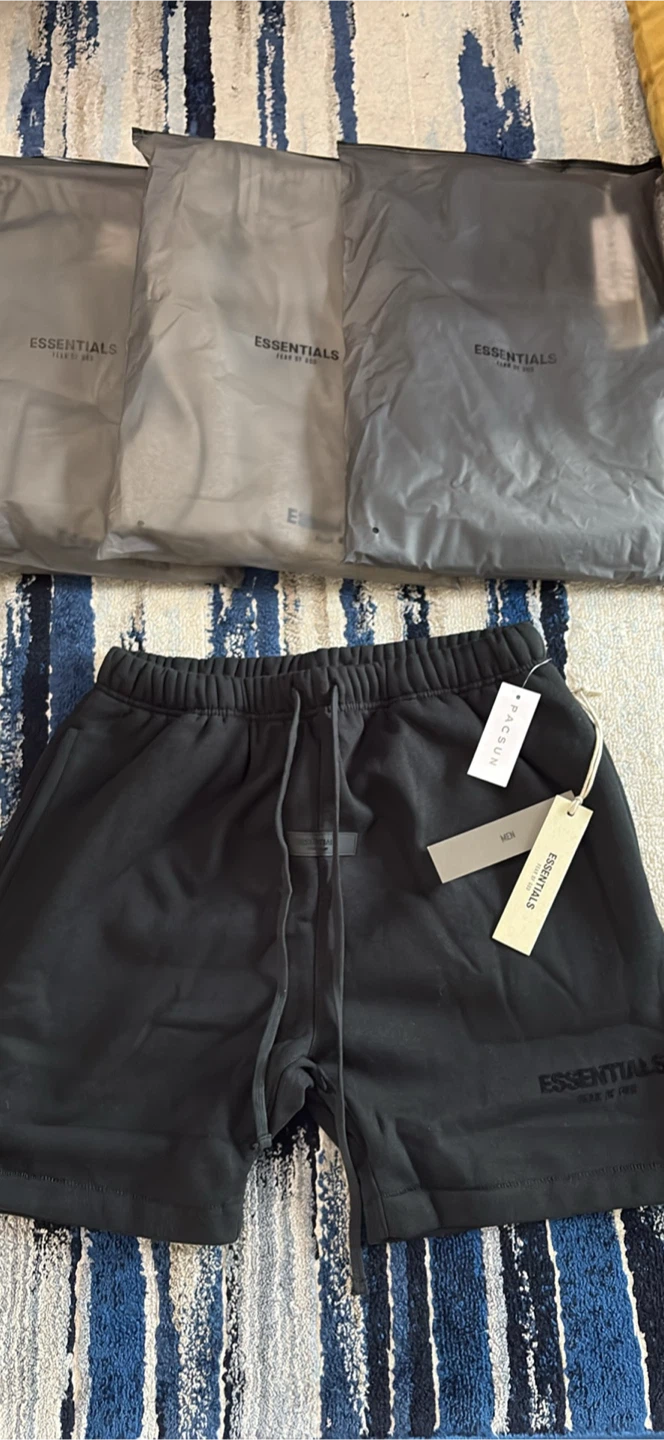 Fear of God Essentials Sweat Shorts Black - photo 3