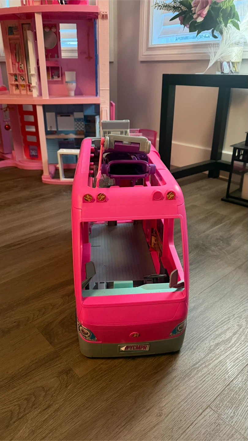 Barbie Dreamhouse and Camper - photo 5