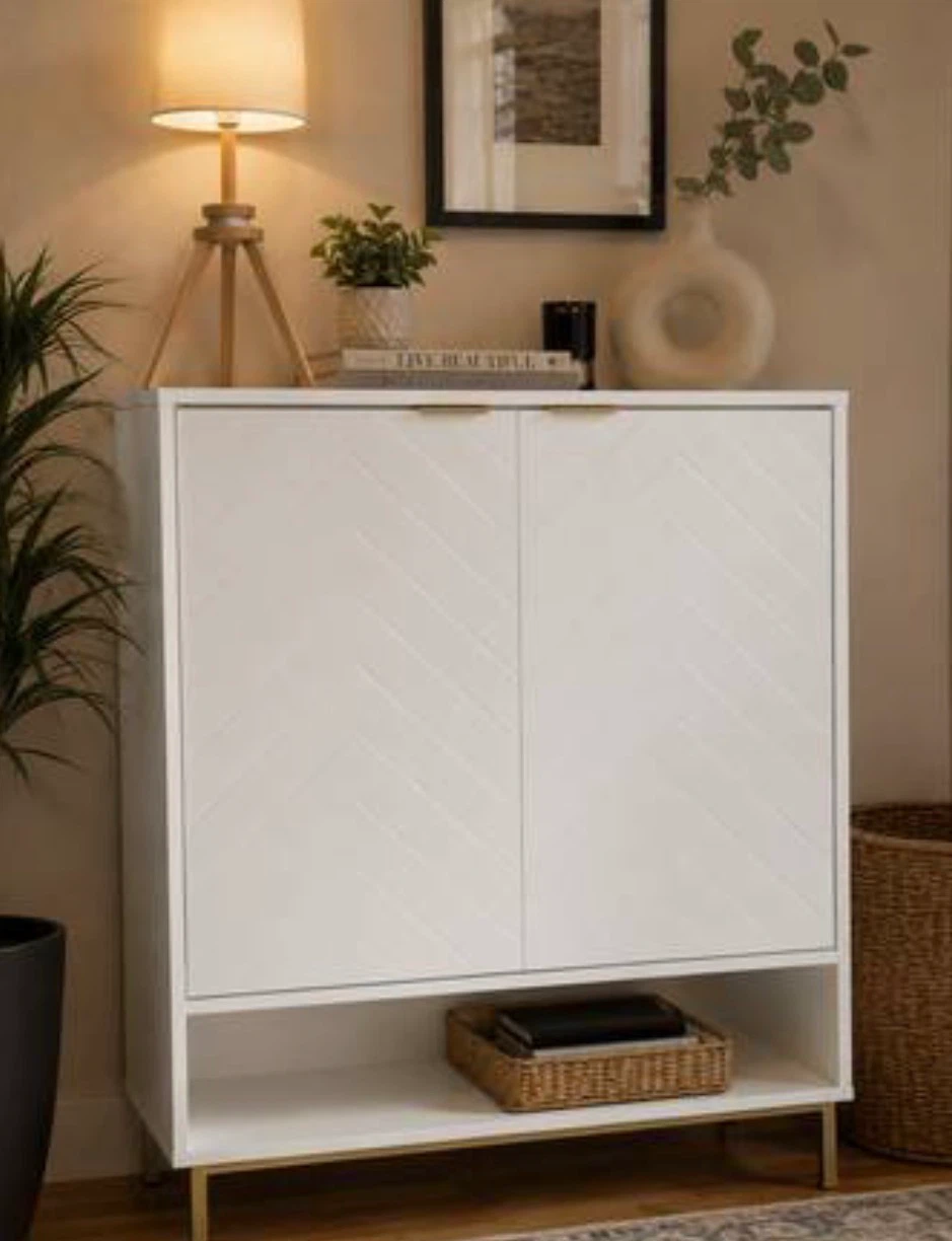 Entryway cabinet
