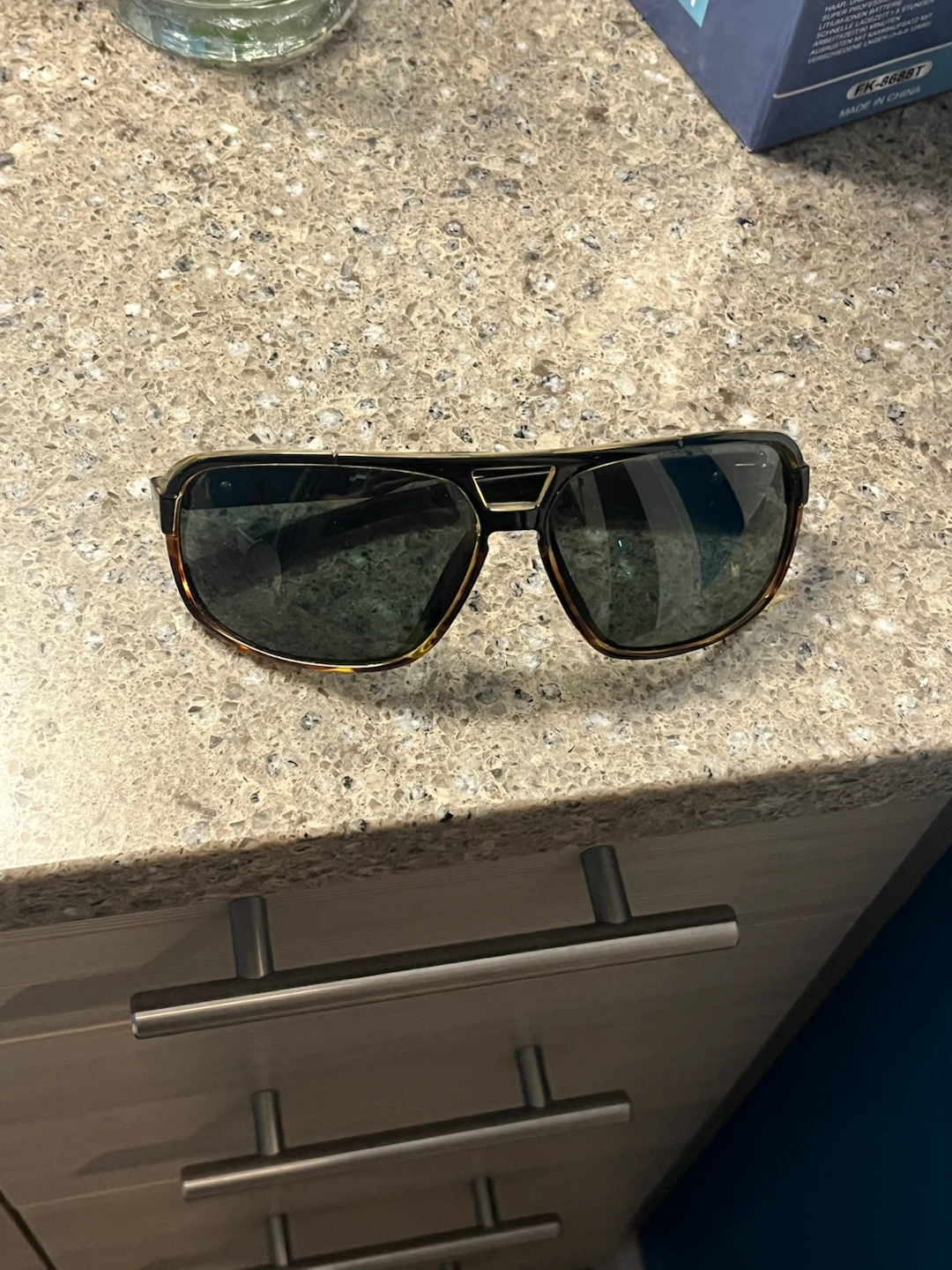 Von zipper sunglasses