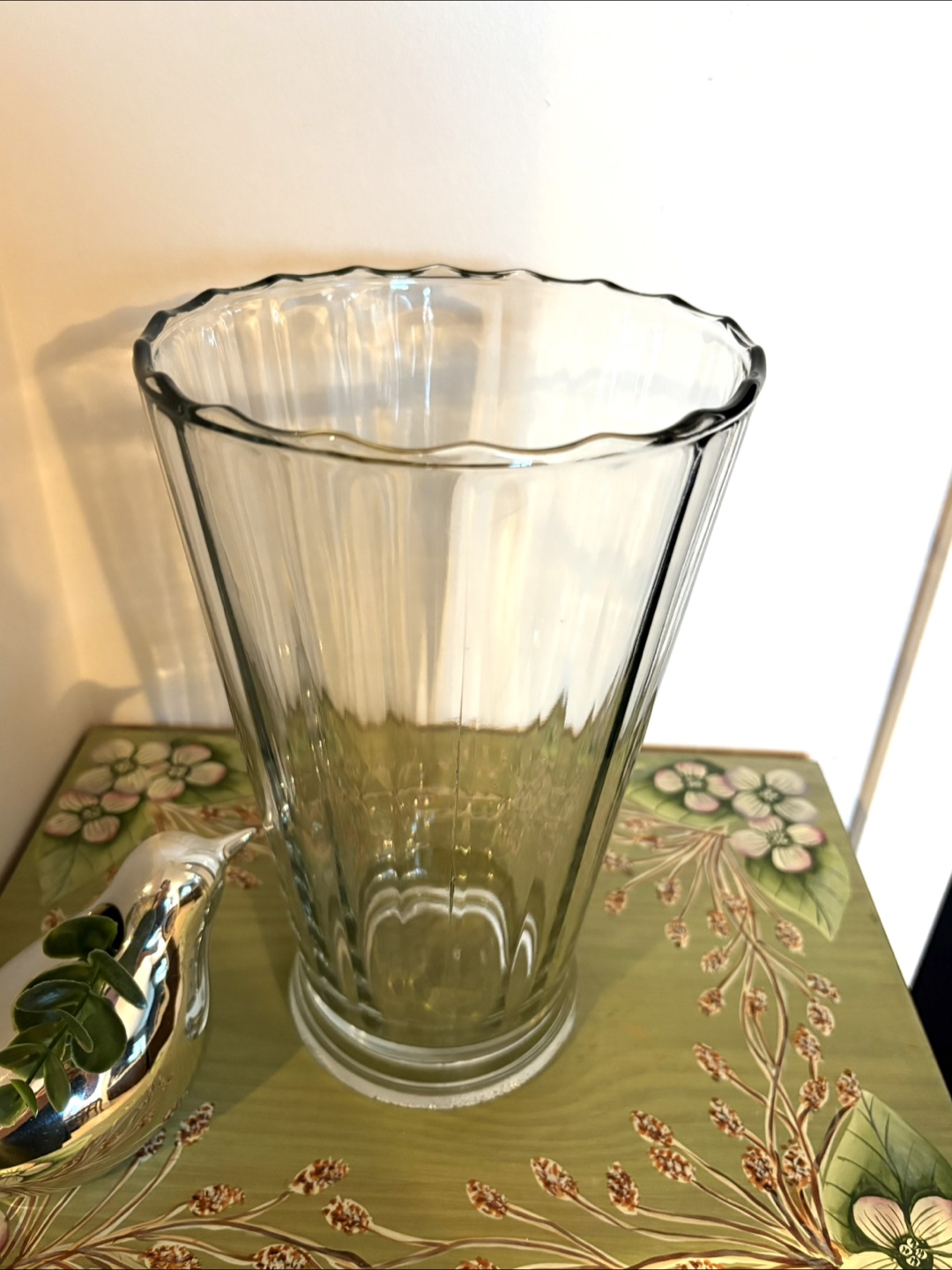 Heavy Thick Fine Clear Glass Vase with Scalloped Rim - photo 2