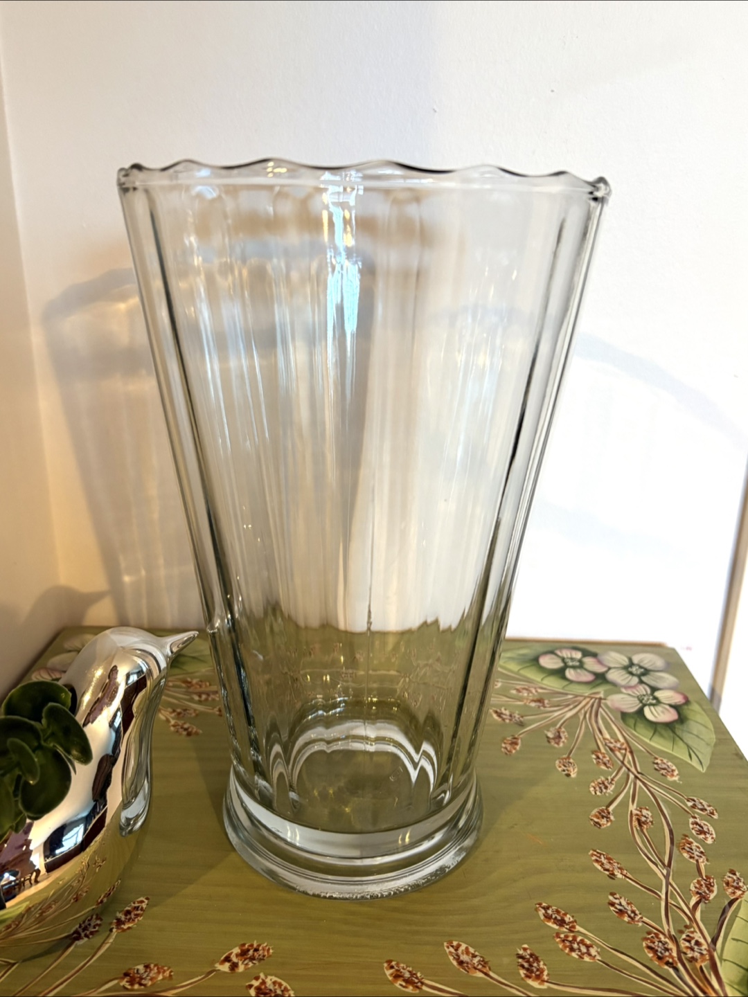 Heavy Thick Fine Clear Glass Vase with Scalloped Rim - photo 3