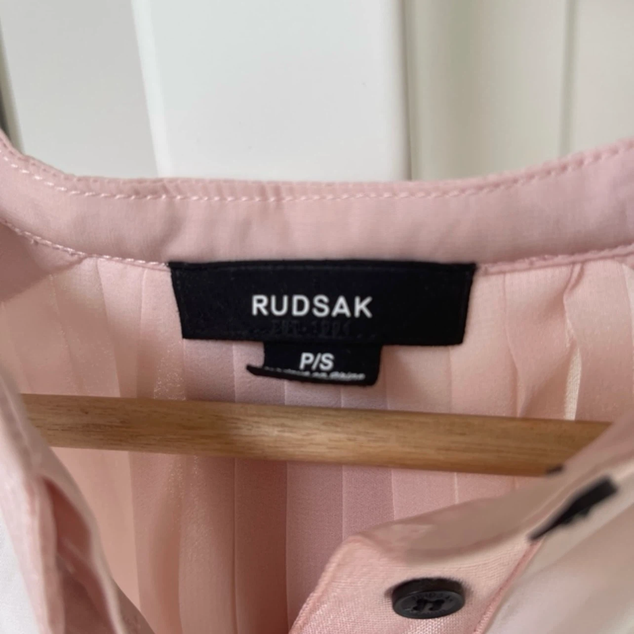 Rudsak White & Pink Pleated Long Sleeve Blouse - photo 2