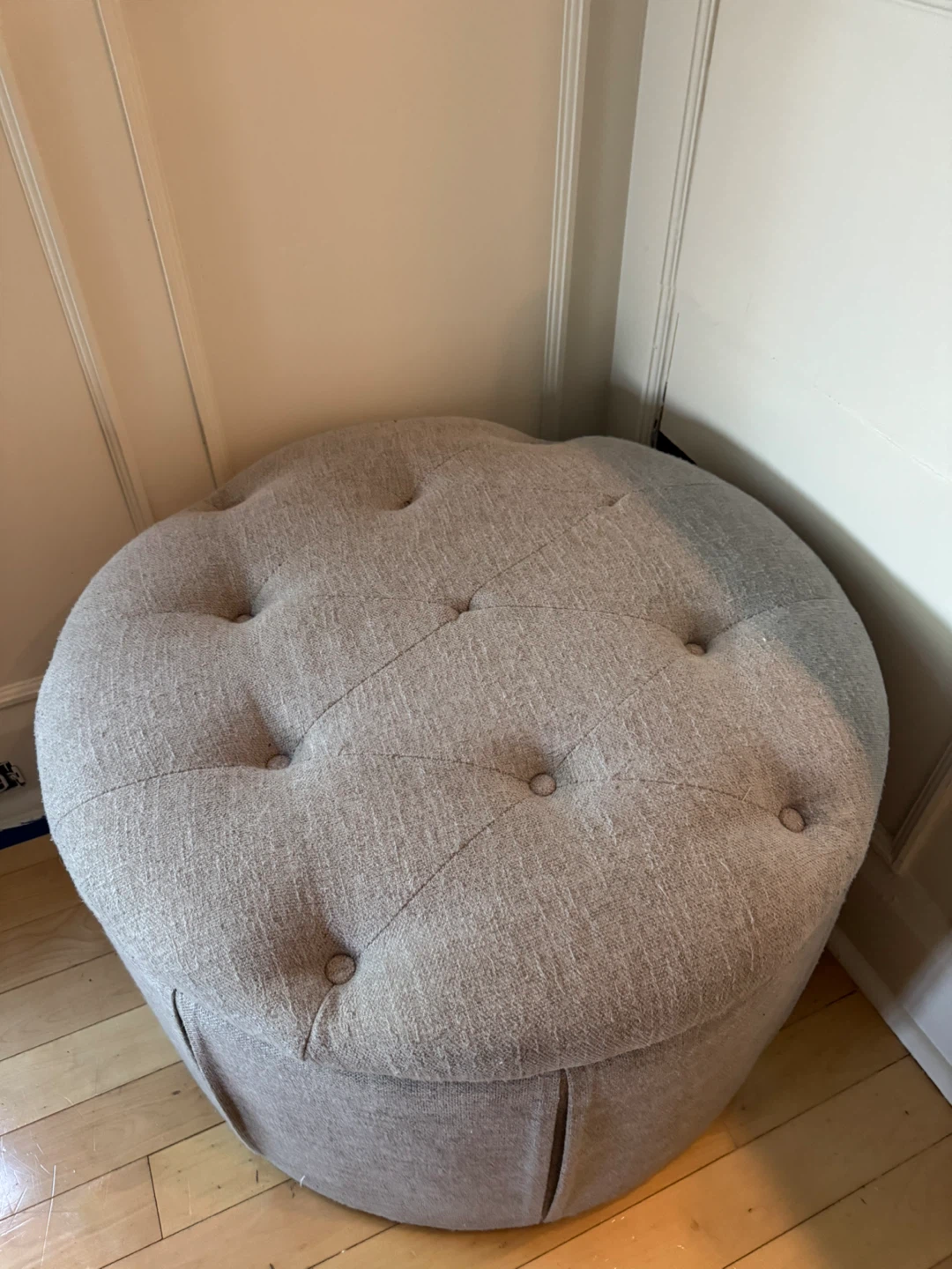 Tufted Round Ottoman - photo 3