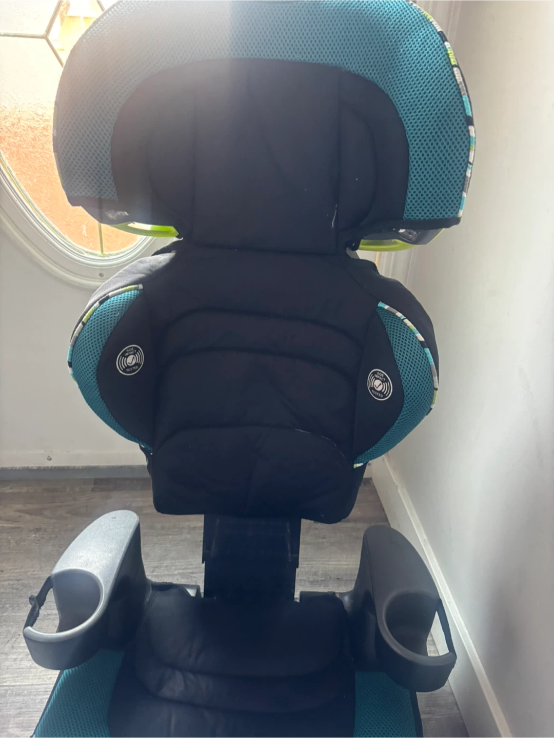 Everflo Booster Car Seat - photo 3