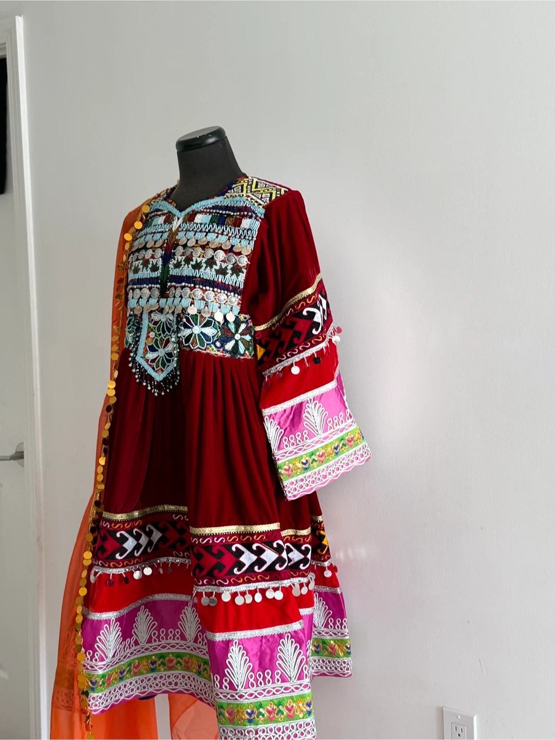Embroidered Velvet Dress with Scarf - photo 4