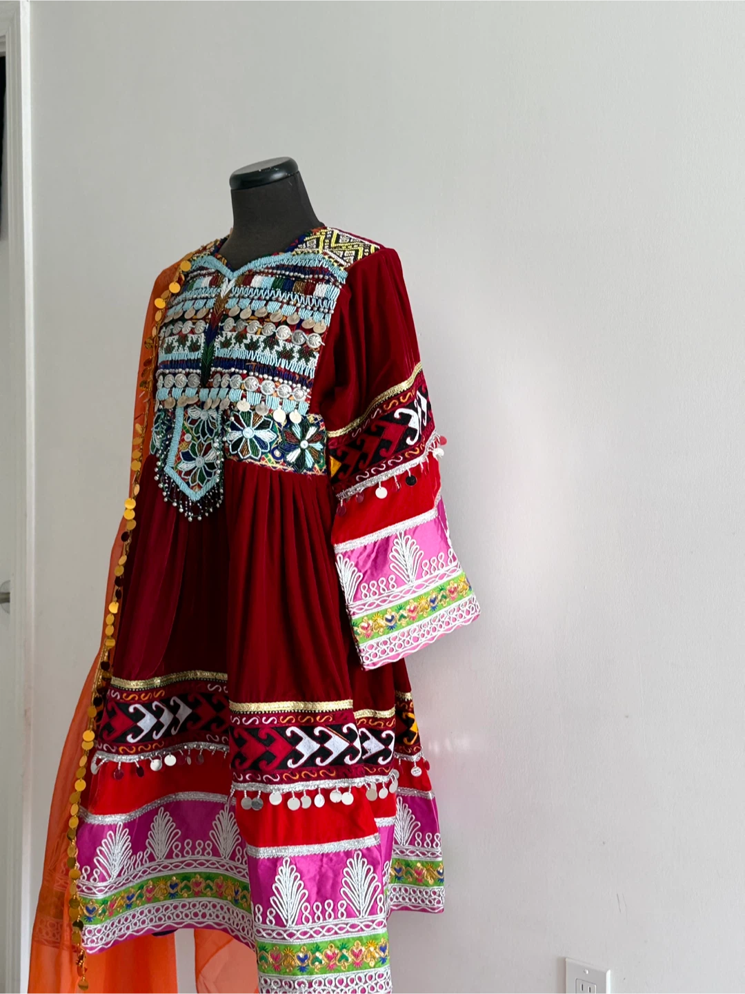 Embroidered Velvet Dress with Scarf - photo 5