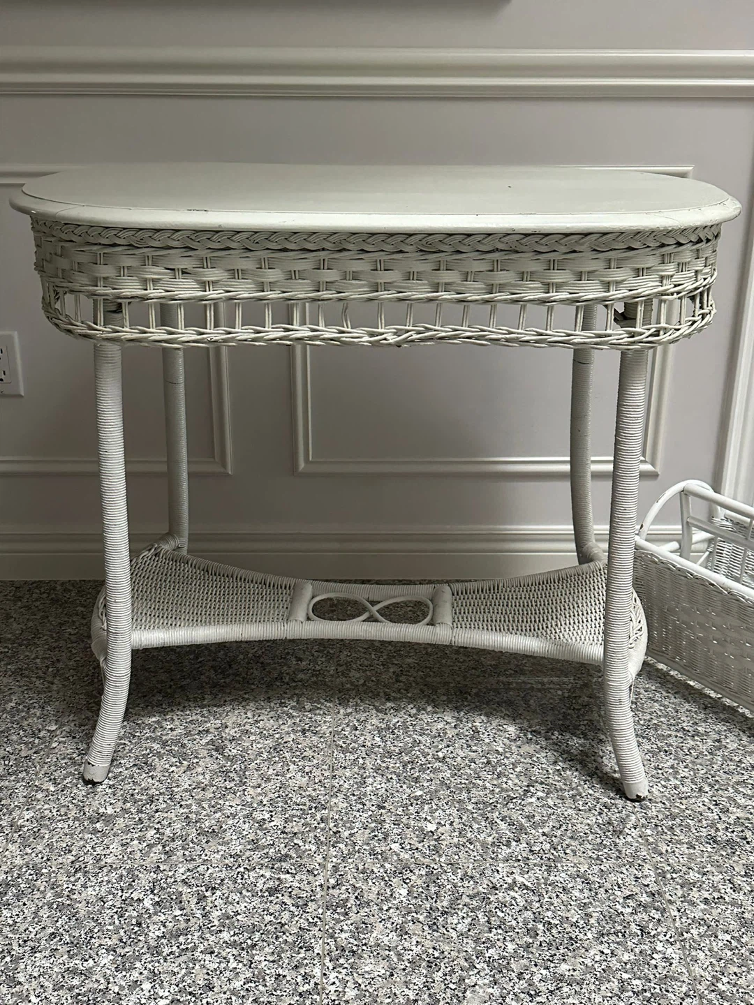 White wicker console table with matching magazine rack - photo 2