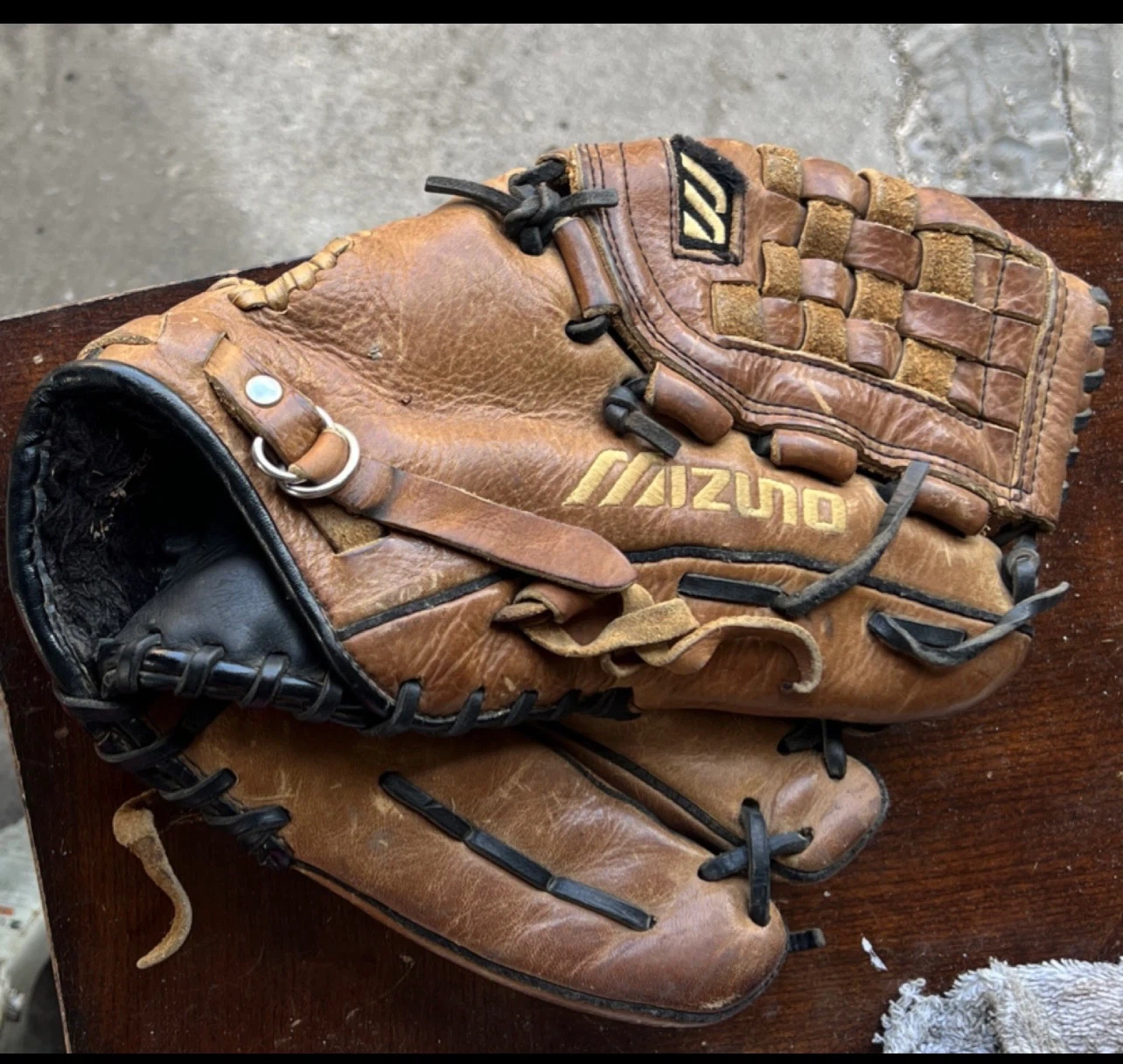 Mizuno World Win Baseball Glove