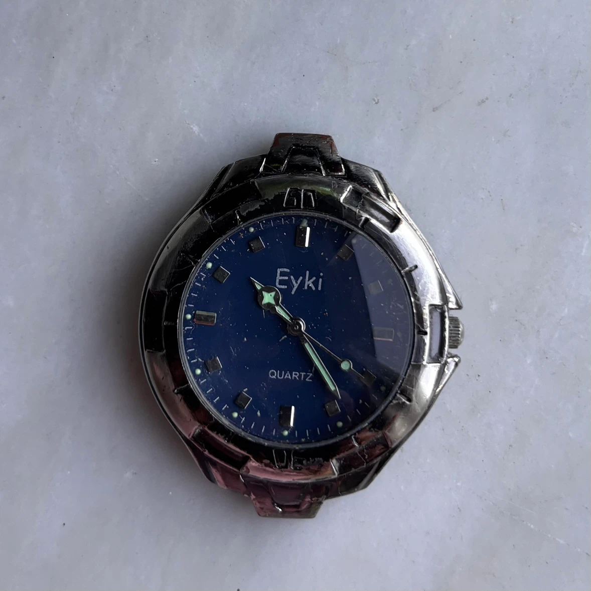 Eyki Quartz Watch