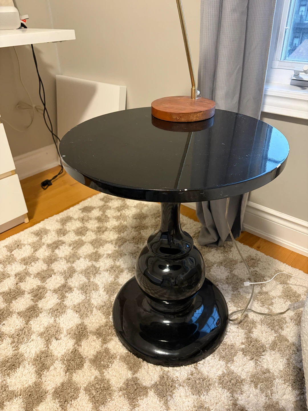 Black Round Pedestal Accent Table