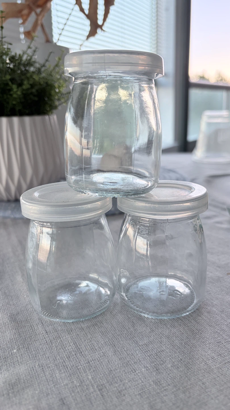 Set of 3 small glass yogurt jars with lids