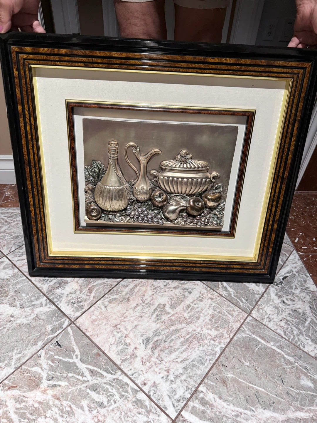 Dinner table and wall art - photo 4
