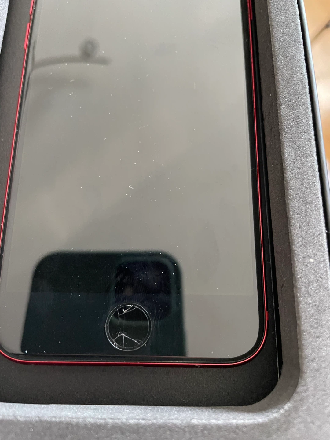 Apple iPhone SE (2nd Gen) Red - photo 3