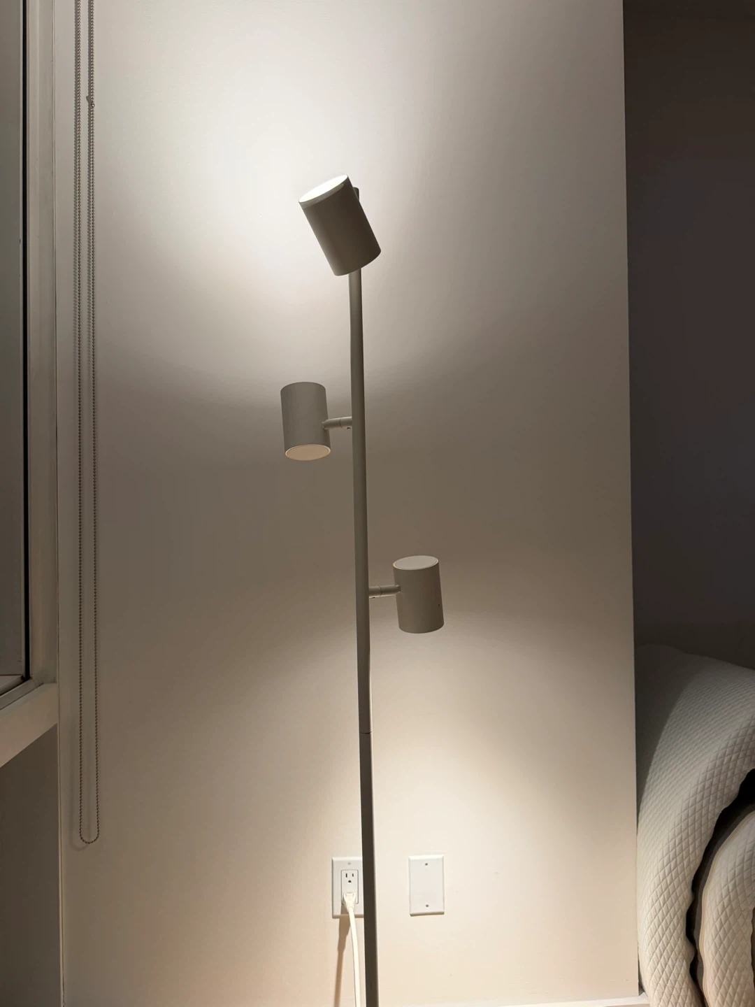 IKEA NYMÅNE Floor lamp with 3 Adjustable Spotlights - photo 3