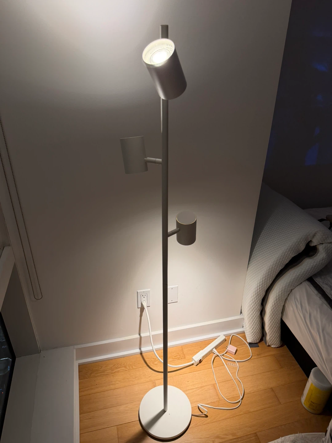 IKEA NYMÅNE Floor lamp with 3 Adjustable Spotlights - photo 4