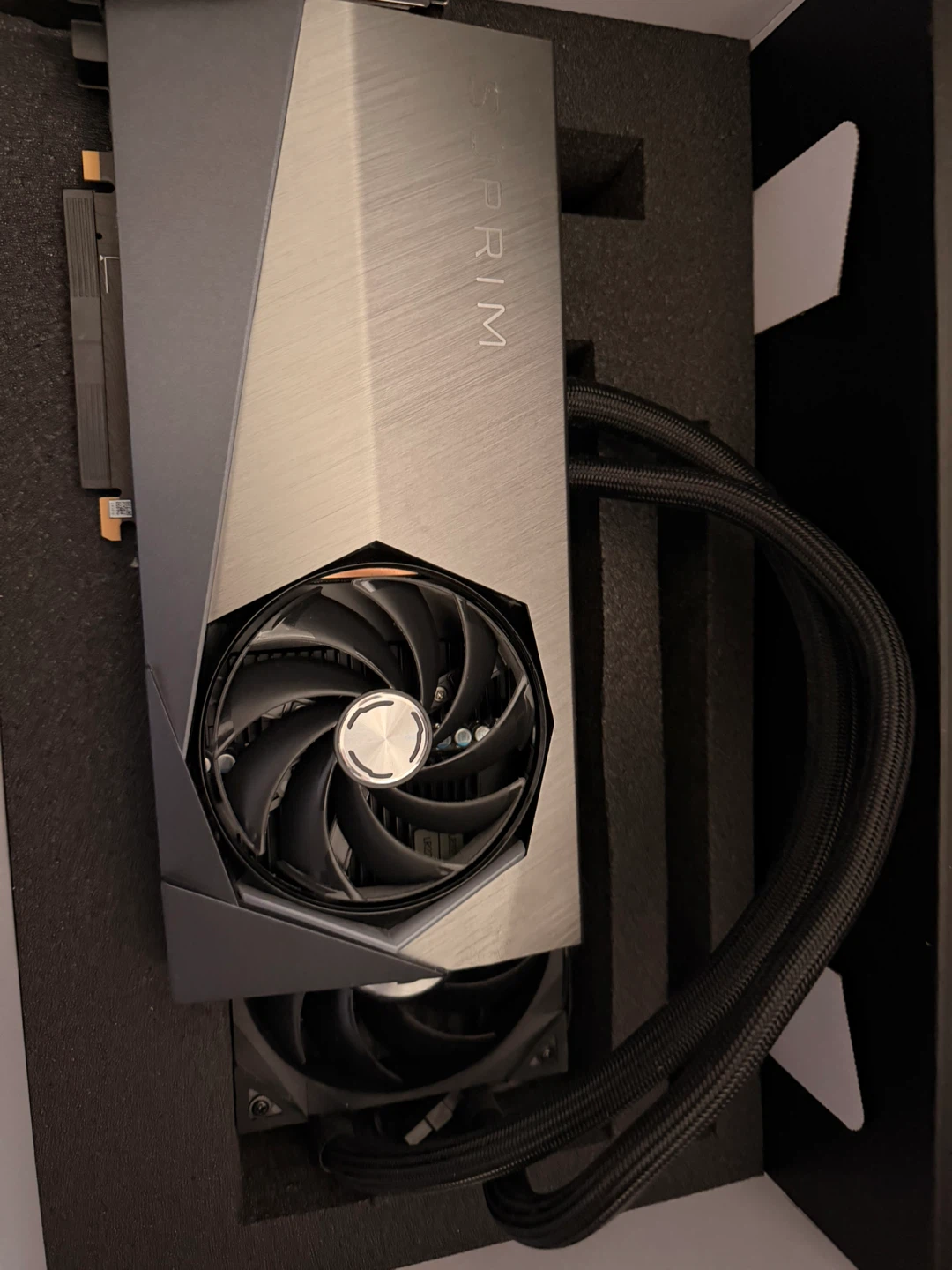 MSI GeForce RTX 4090 SUPRIM LIQUID X Graphics Card