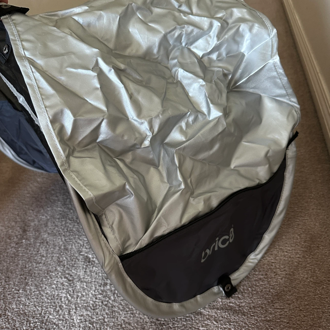 Brica Pop-Out Car Sun Shades (Set) with Carrying Case - photo 2
