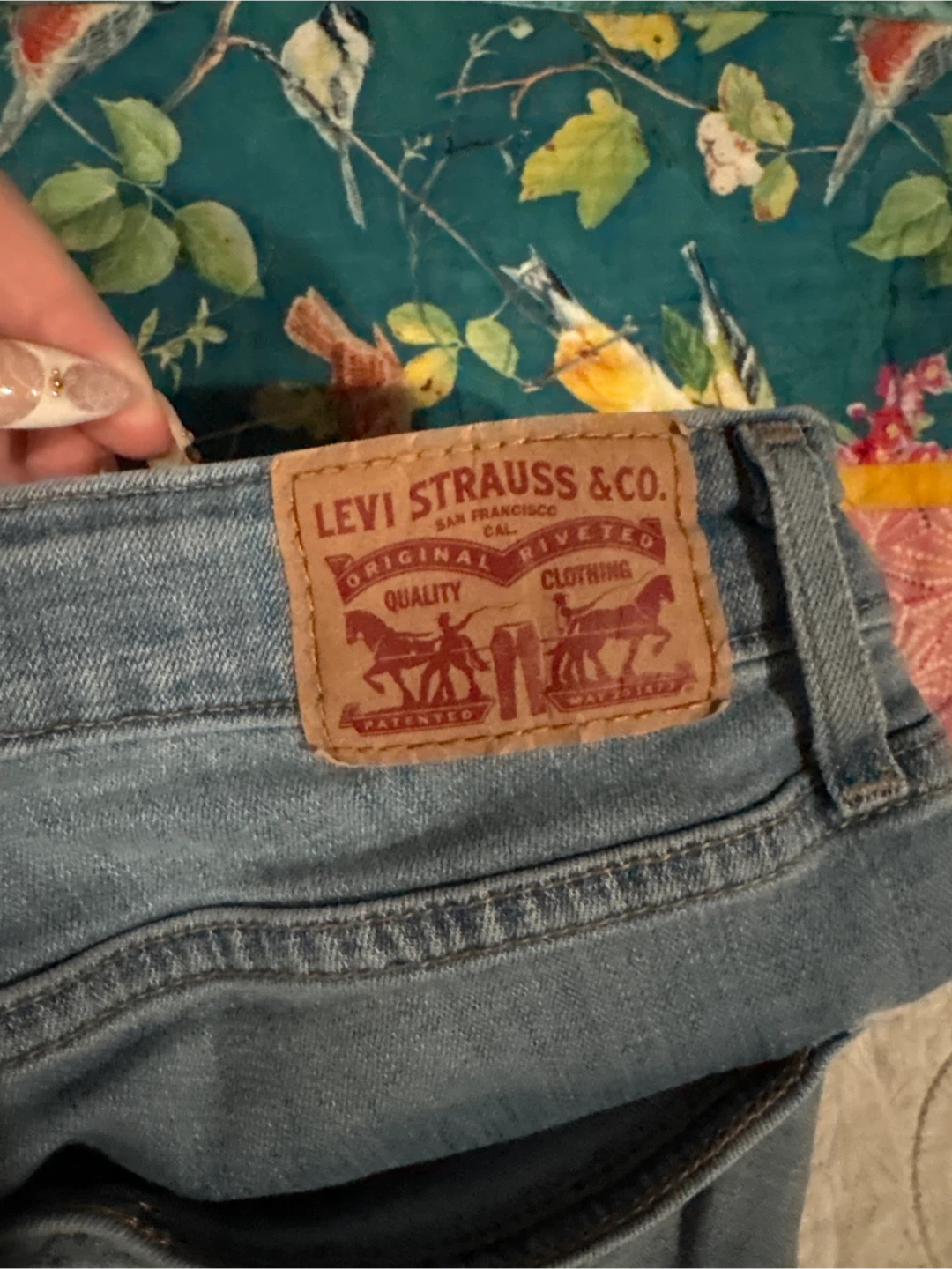 Levi's 725 High Rise Bootcut Jeans Size 30 - photo 2