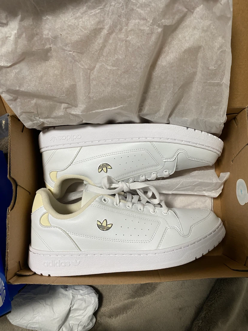NEW Adidas White Sneakers Size 9