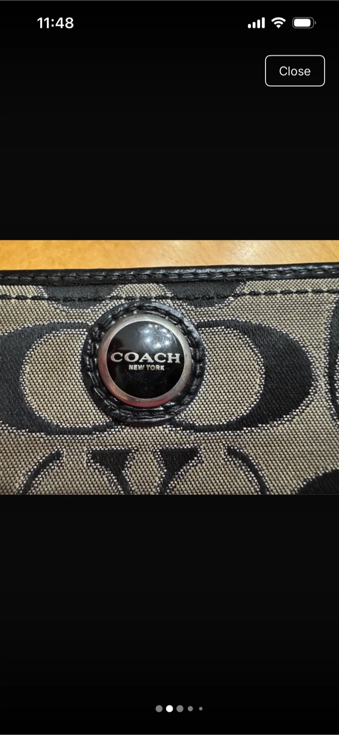 Authentic Coach Signature Zip Around Wallet - photo 2