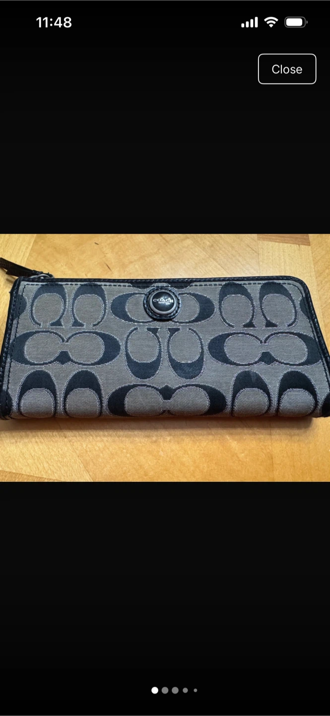 Authentic Coach Signature Zip Around Wallet - photo 3