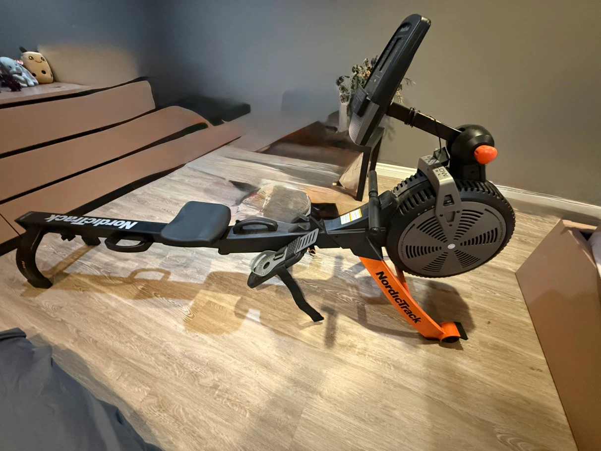 NordicTrack RW200 Rower - photo 2