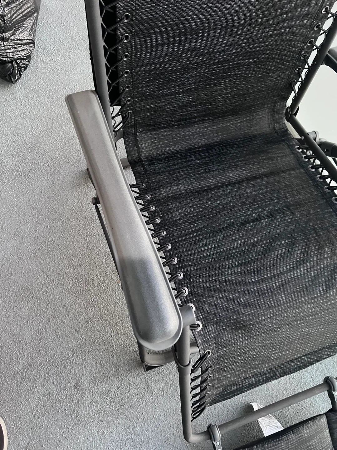Zero Gravity Lounger with canopy and padded foot rest, new - photo 3