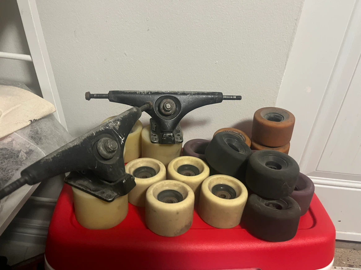 Skateboard Trucks and Wheels Set