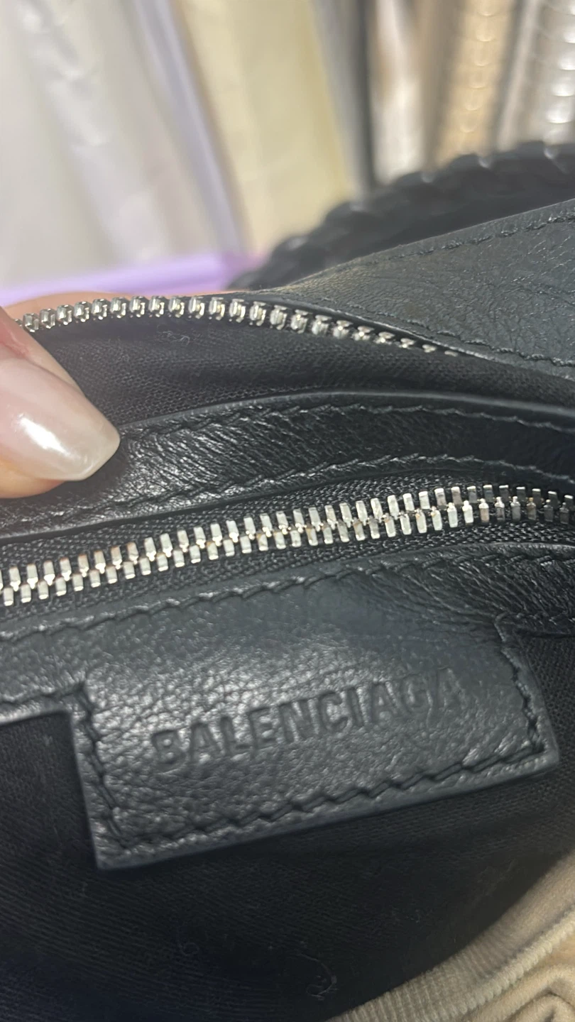 Balenciaga Black Leather Handbag - photo 2