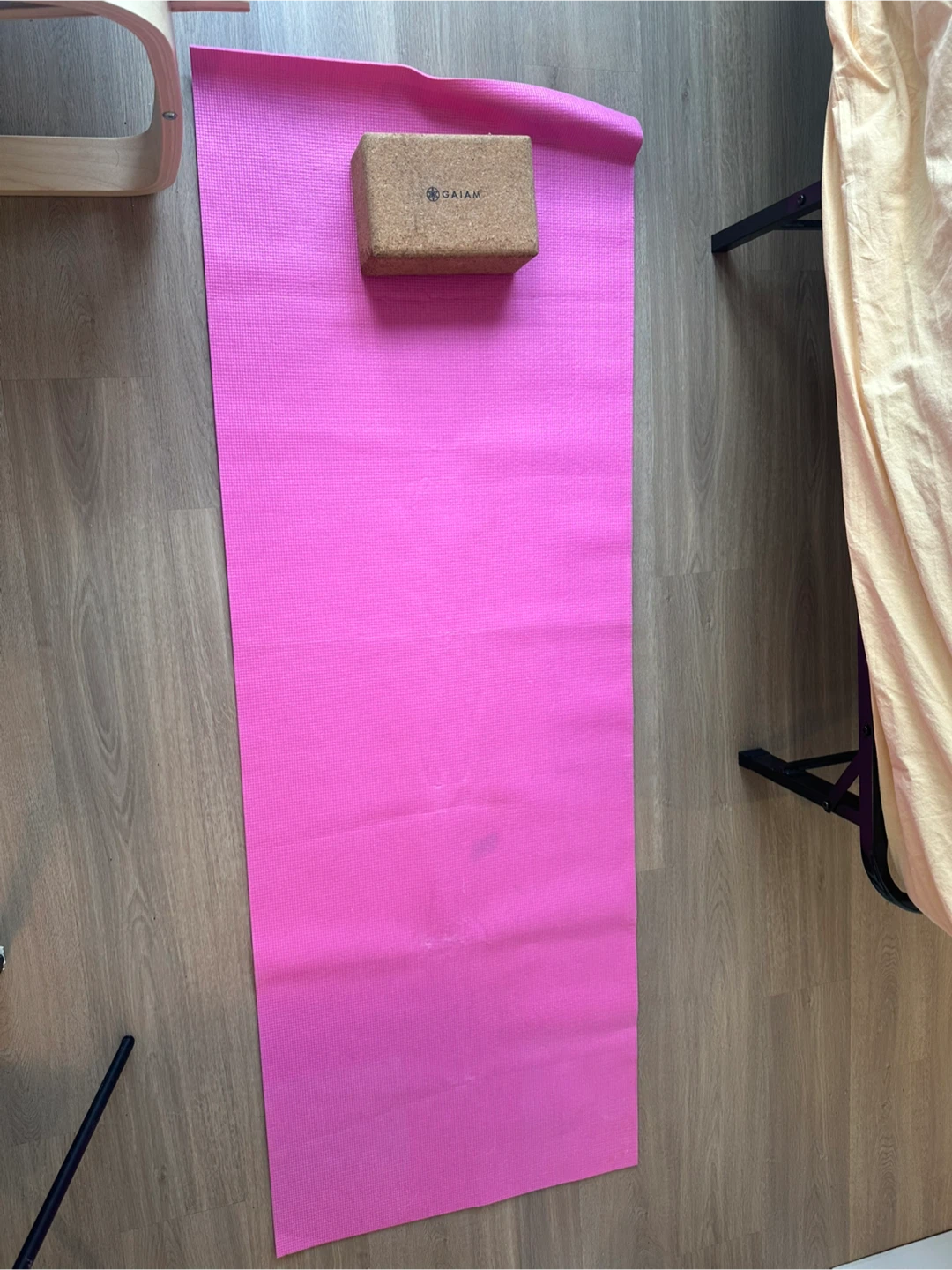 Gaiam Cork Yoga Block/ yoga mat