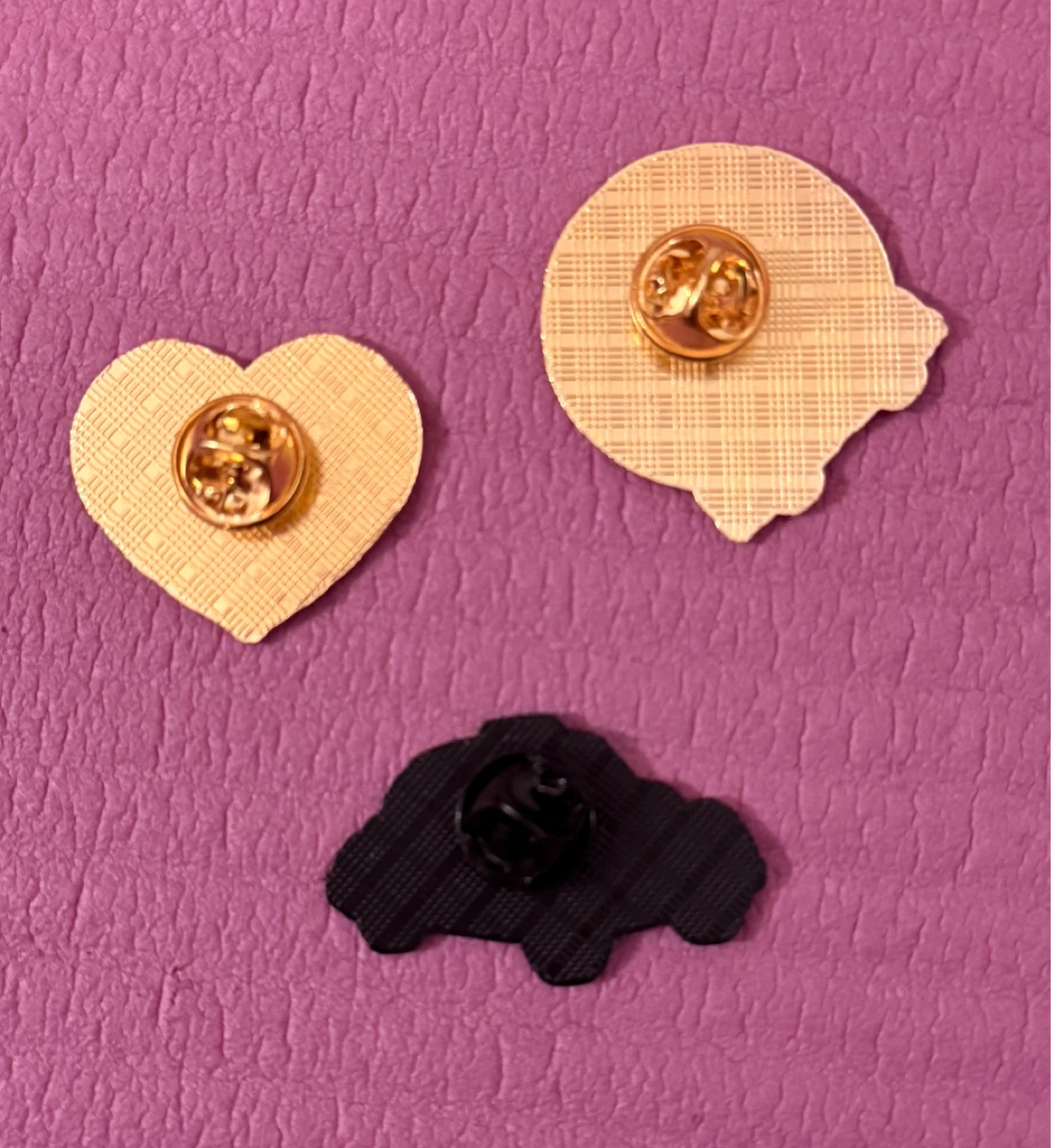 NEW✨3 New York City Themed Enamel Pins - photo 2