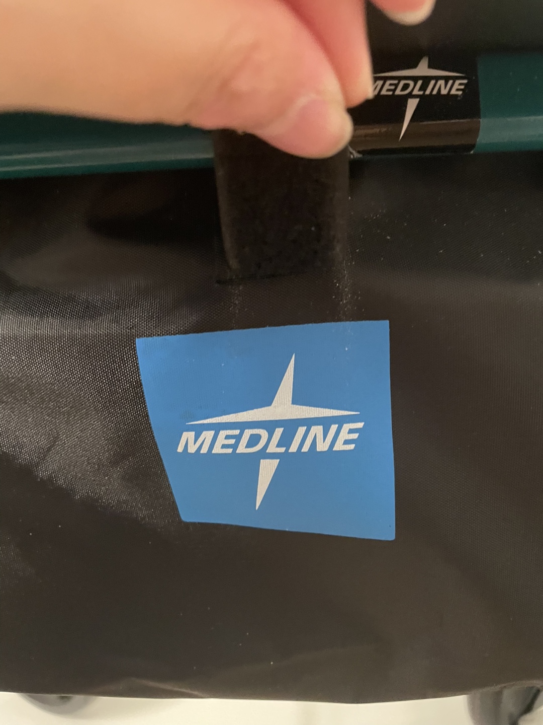 Medline Rollator 4-Wheel Foldable Walker with Seat - photo 5