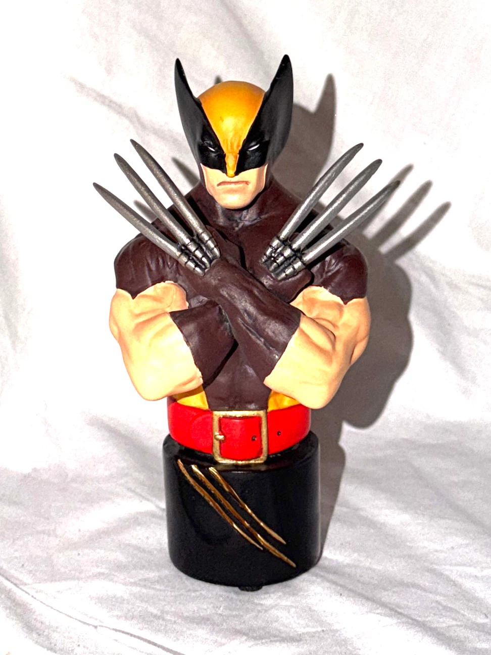 Marvel Wolverine Limited Edition Collectible Bust - photo 2