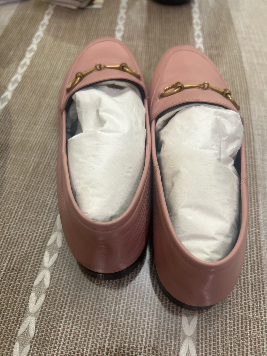 Gucci Pink Leather Loafers with Horsebit Detail - Size 8 - photo 5