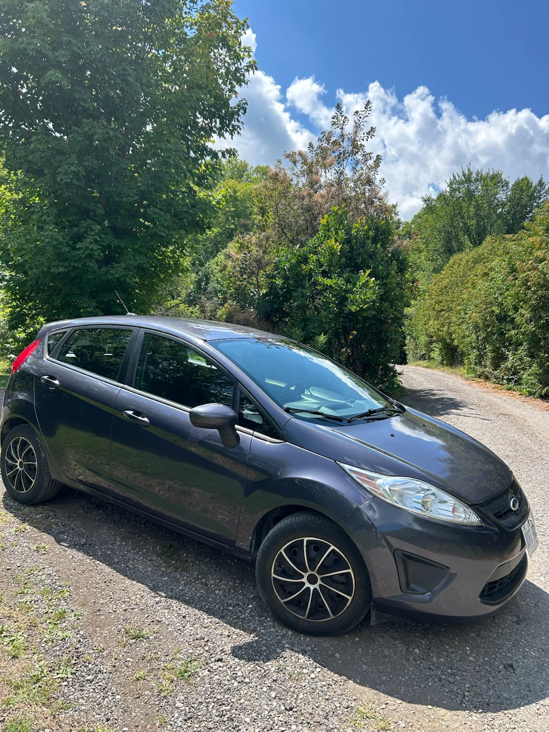 159,000km 2013 Ford Fiesta Automatic - photo 2
