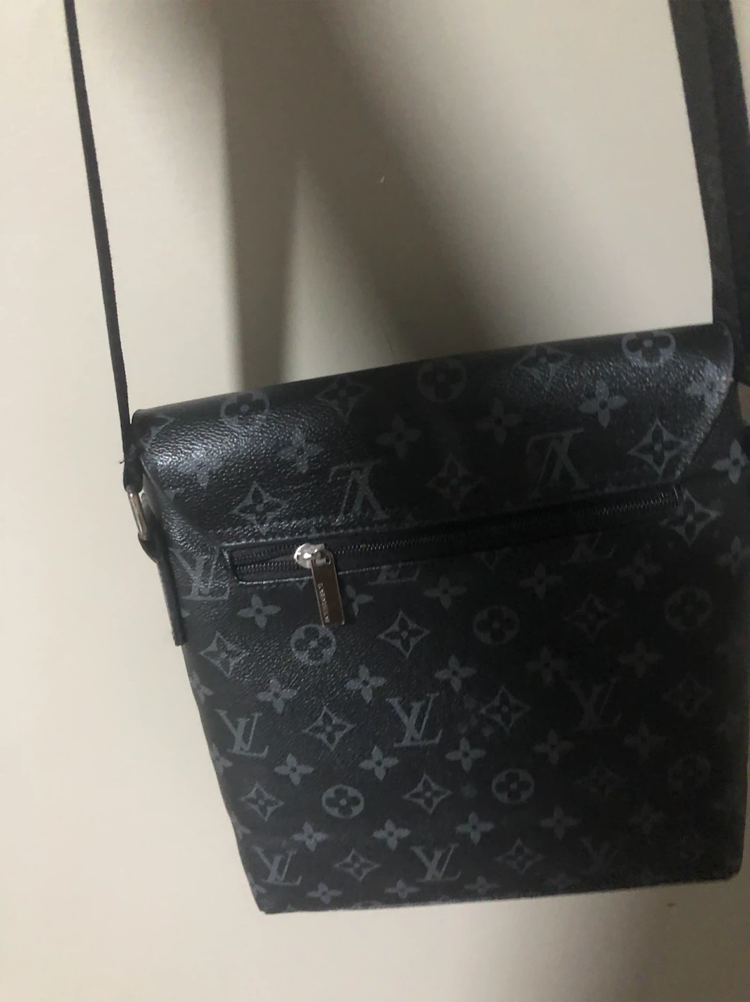 Louis Vuitton canvas bag - photo 2