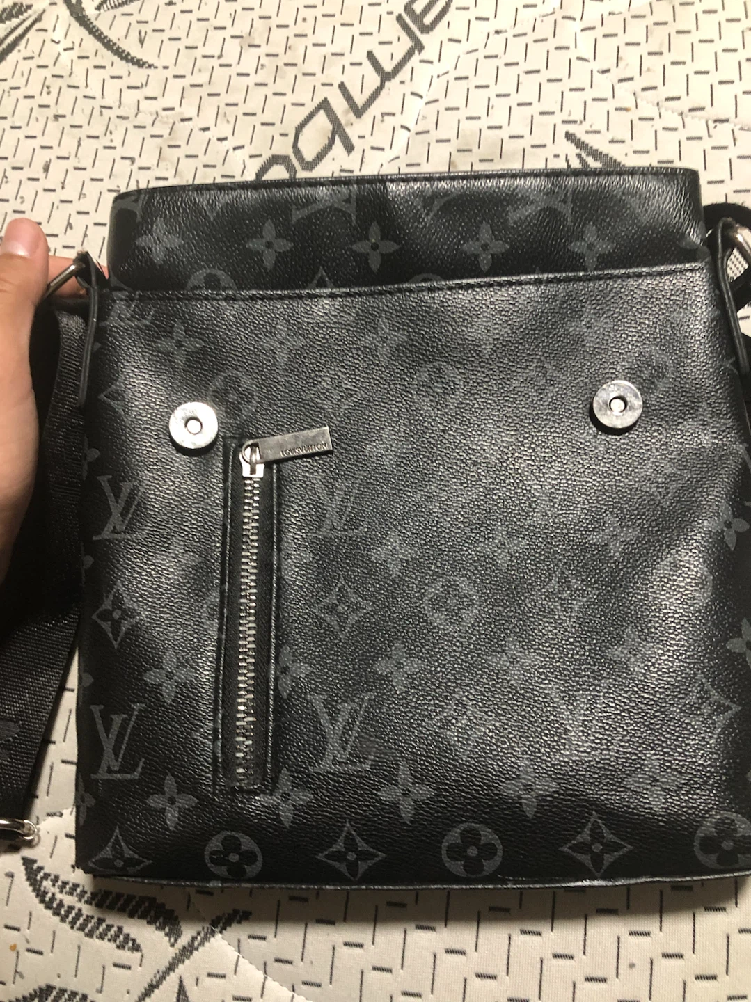 Louis Vuitton canvas bag - photo 3