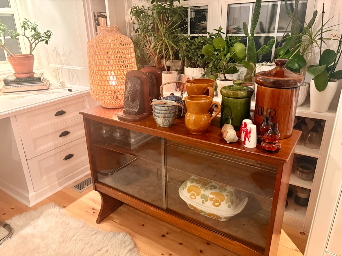 Mid-Century Modern Display Cabinet - photo 5