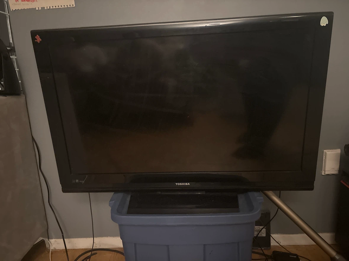 Toshiba 32 inch HD TV