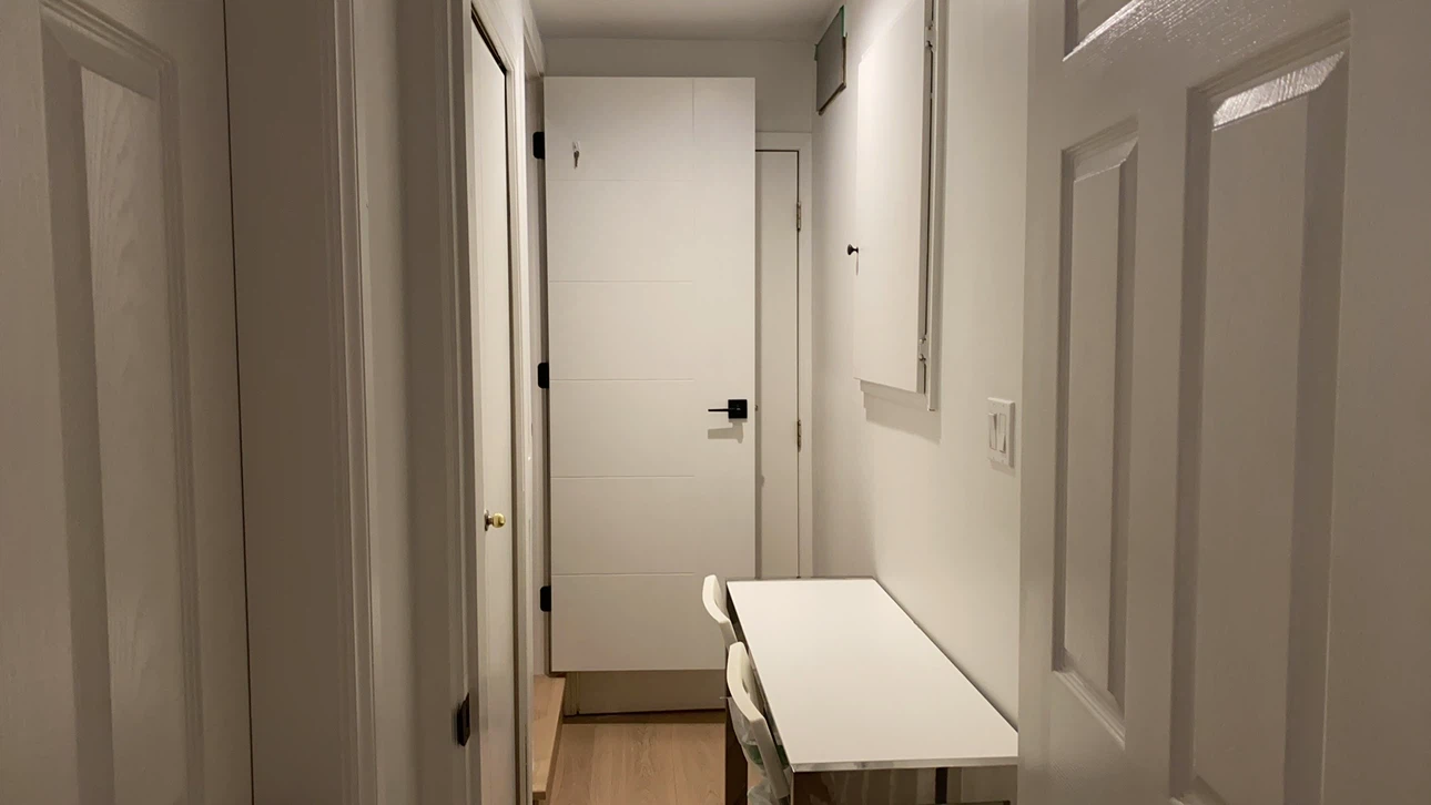 Furnished garden level one bed studio + laundry - photo 5